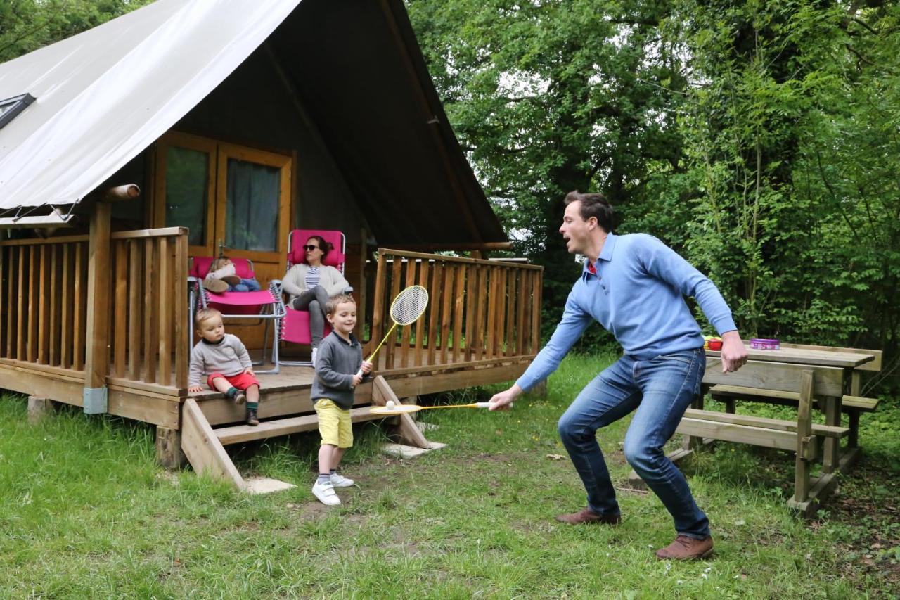 Camping Le Nid Du Parc Villars-les-Dombes Exterior foto