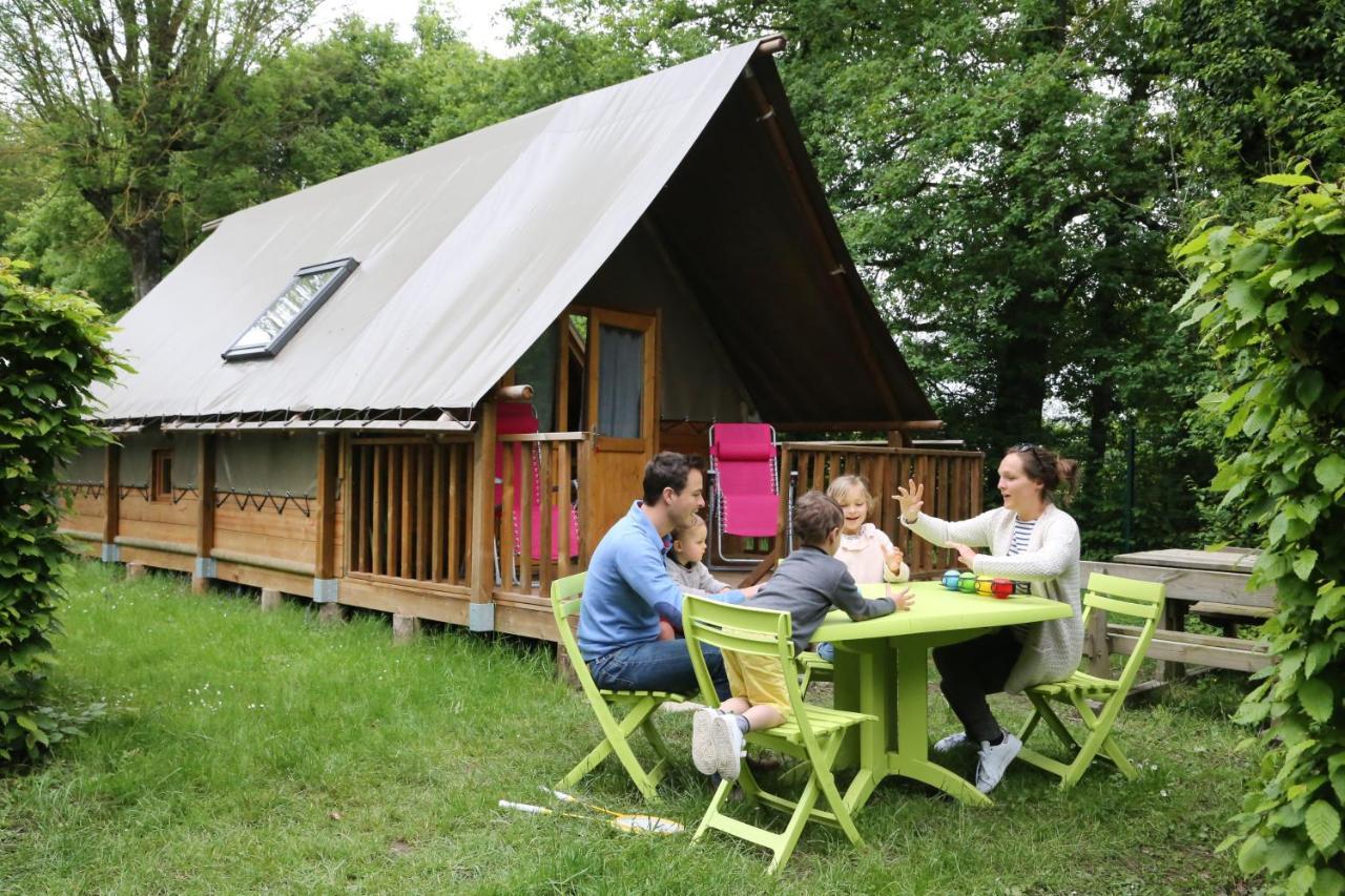 Camping Le Nid Du Parc Villars-les-Dombes Exterior foto