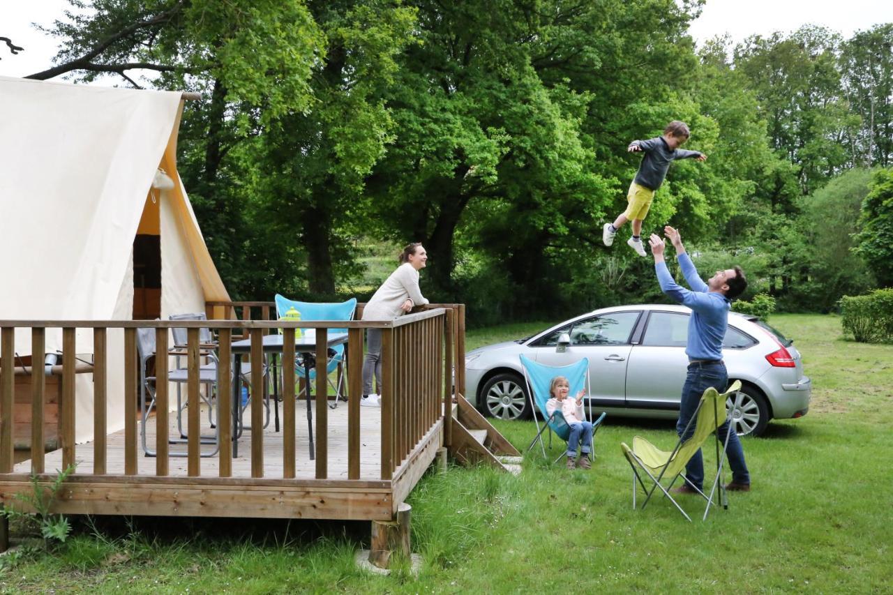 Camping Le Nid Du Parc Villars-les-Dombes Exterior foto
