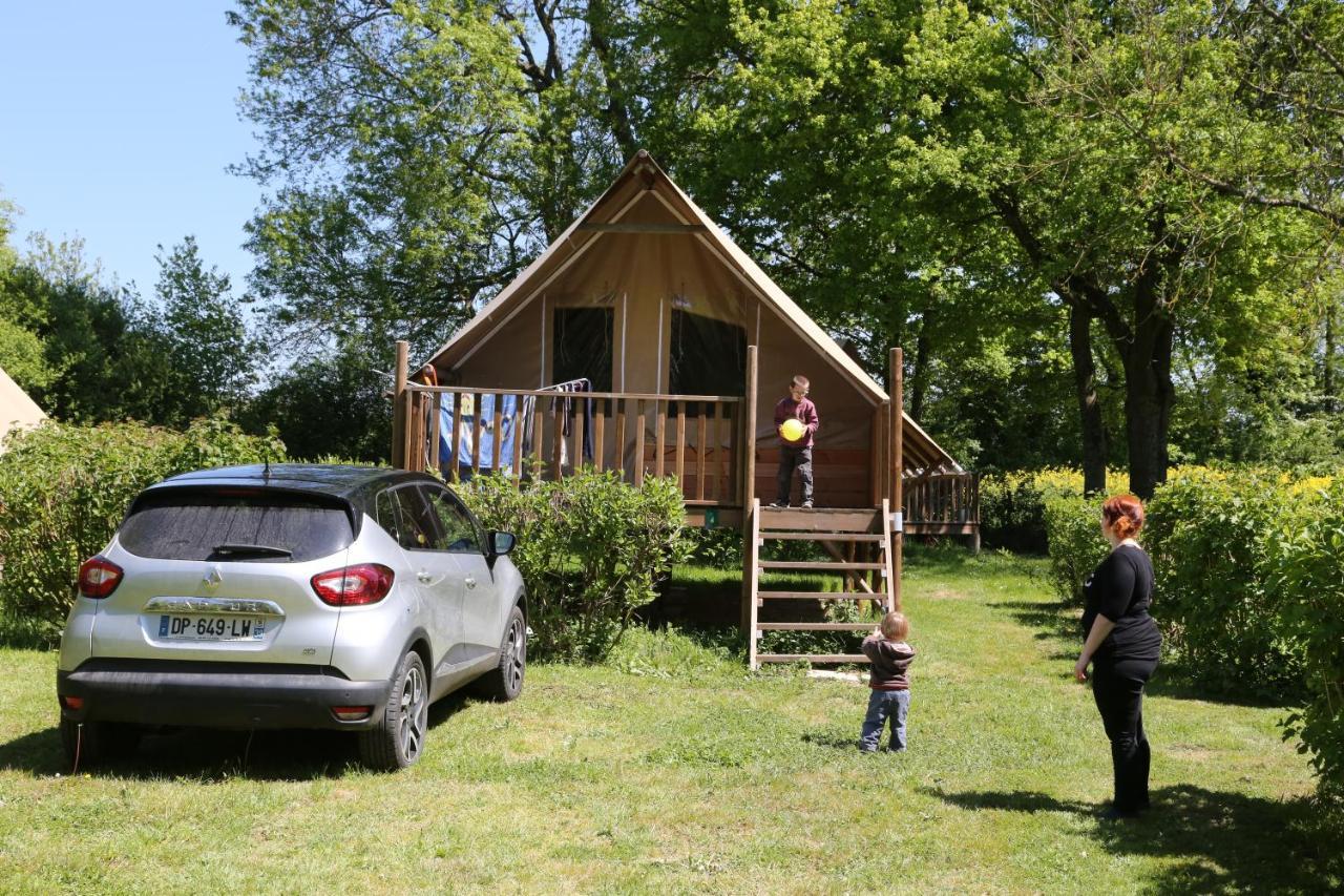 Camping Le Nid Du Parc Villars-les-Dombes Exterior foto
