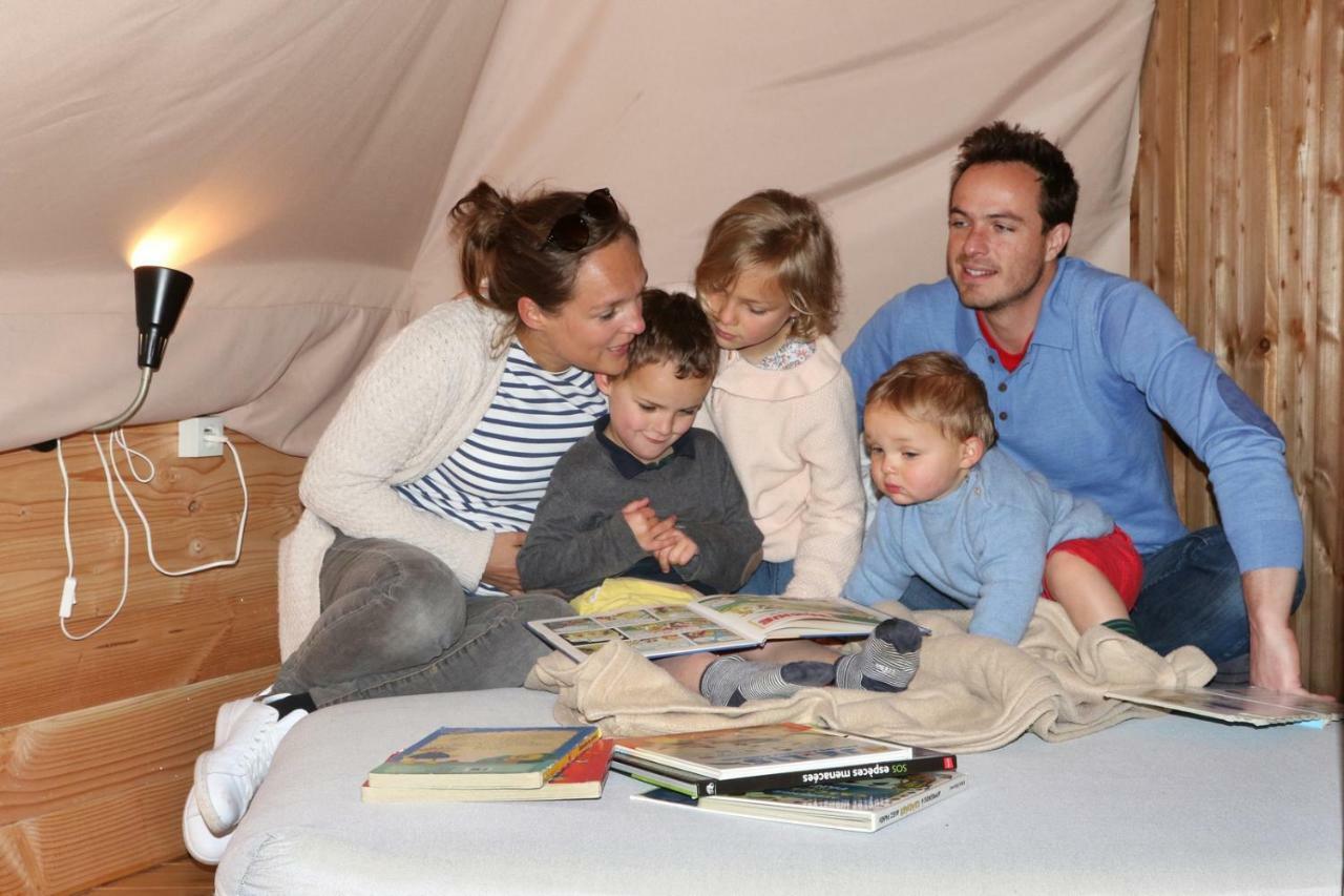 Camping Le Nid Du Parc Villars-les-Dombes Exterior foto